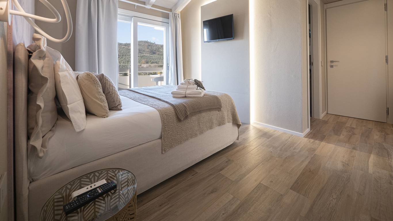 Agriturismo-Terre-degli-Angeli-Pietra-Ligure-Savona-double-room-11